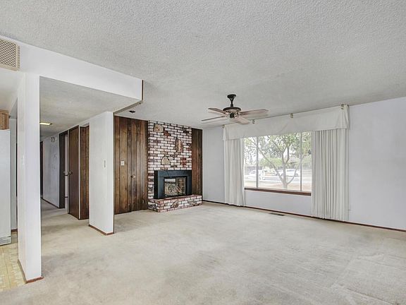2nd image of 9761 Knightview Ct