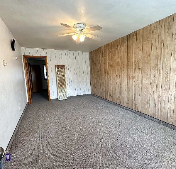 212 E 1st St #1 — Photo 9