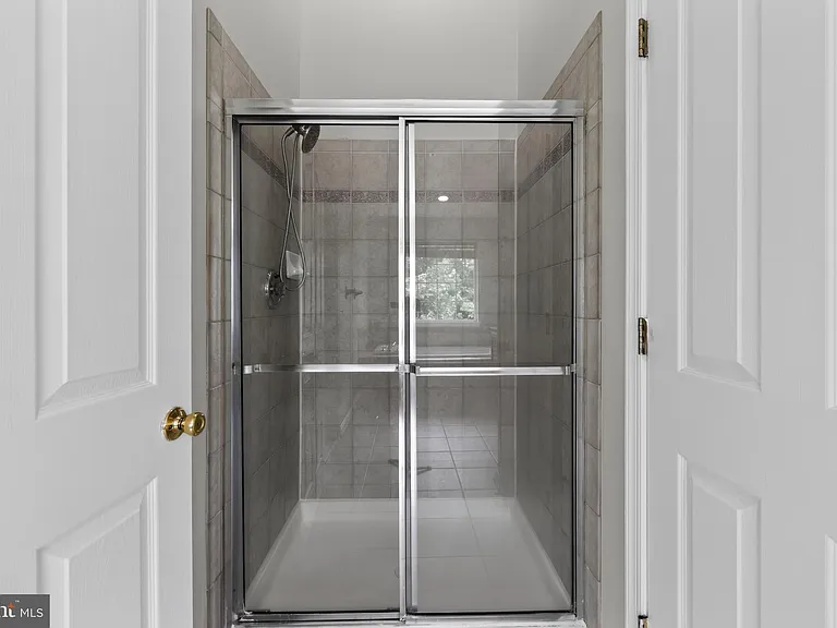 11715 Gunners Dr — Photo 27