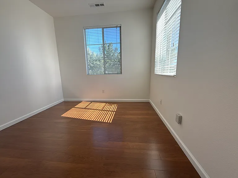 26 Channi Ct — Photo 19