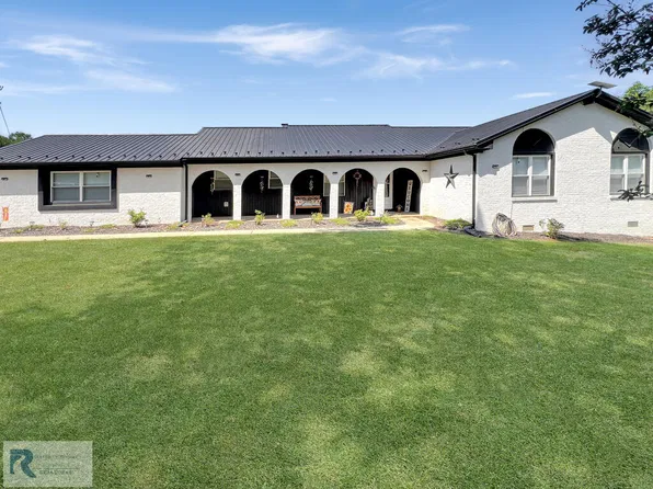 1940 Concord Rd, Chatham, VA 24531