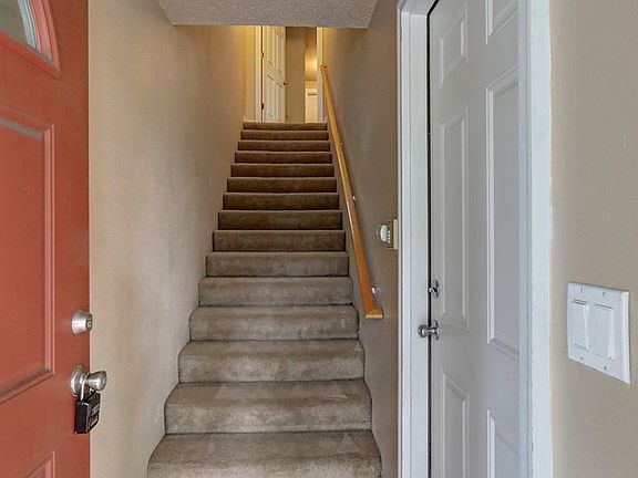 3rd image of 2822 SW Genesee St APT 1