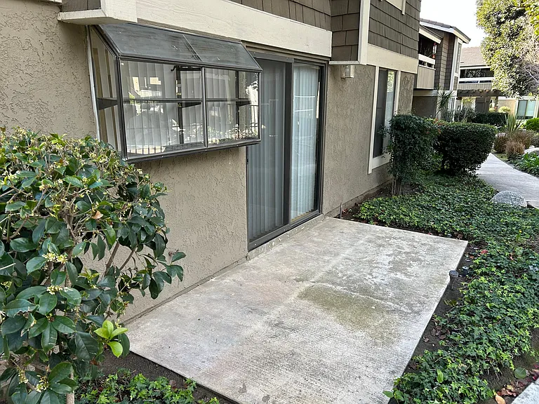 237 Streamwood — Photo 12