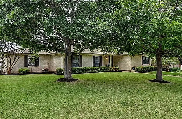 4 bed, 2163 sqft, $3,000 — Photo 2