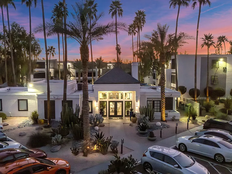 Sophistication and attention to detail define our community. From personalized service to prompt 24-hour emergency maintenance, every aspect of your living experience is thoughtfully supported around the clock.