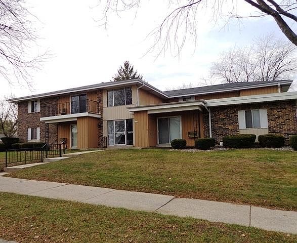 1st image of 3449 S Pine Ave #10