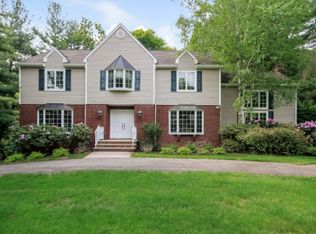 61 Hopper Farm Rd, Upper Saddle River, NJ 07458