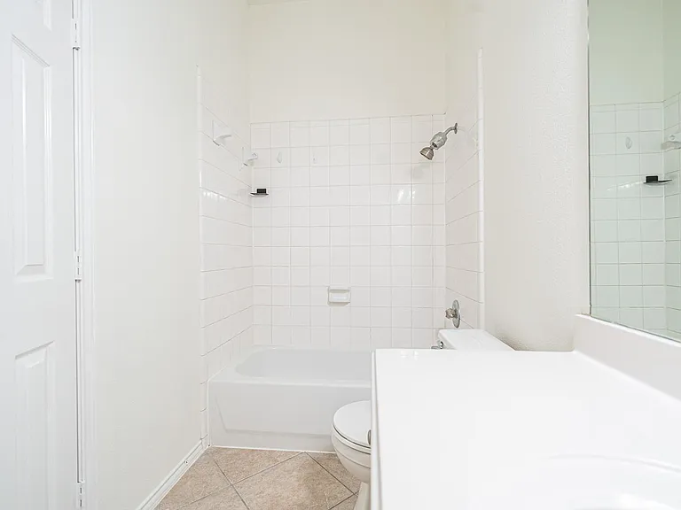 2111 Sailwind Dr — Photo 14