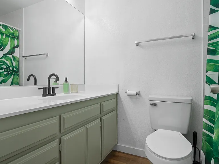 833 Wensley Ave — Photo 20
