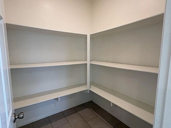 4th image of 420 Appleton Way
