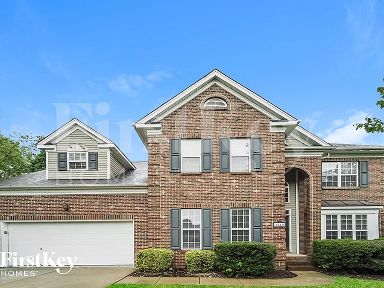 1240 Blackstone Ct NW — Photo 2
