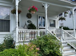 122 Middle St, Farmington, ME 04938