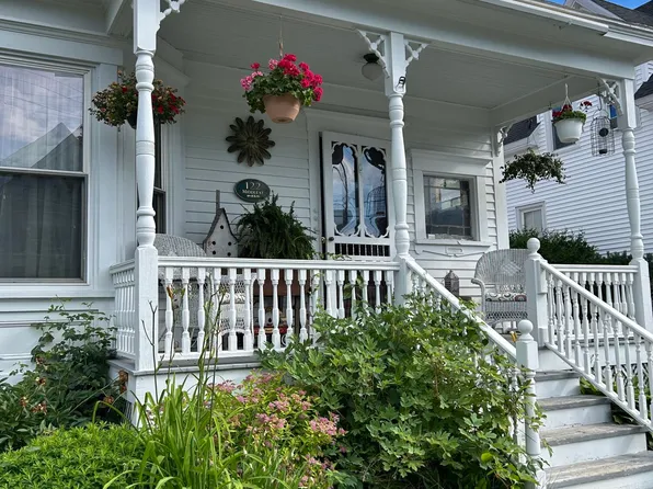 122 Middle Street, Farmington, ME 04938