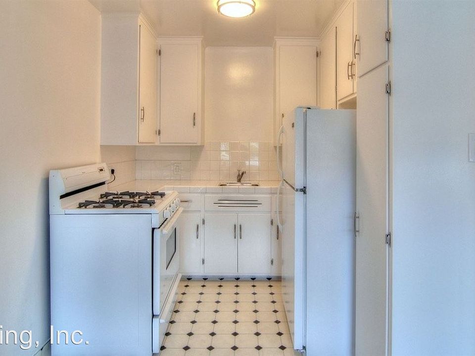 1st image of 1549 San Carlos Ave APT 11