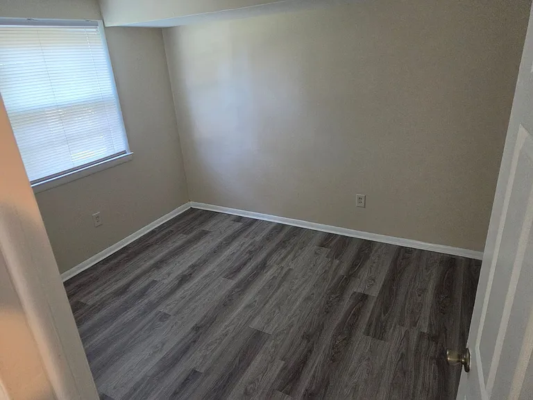 119 Larch Ave — Photo 9