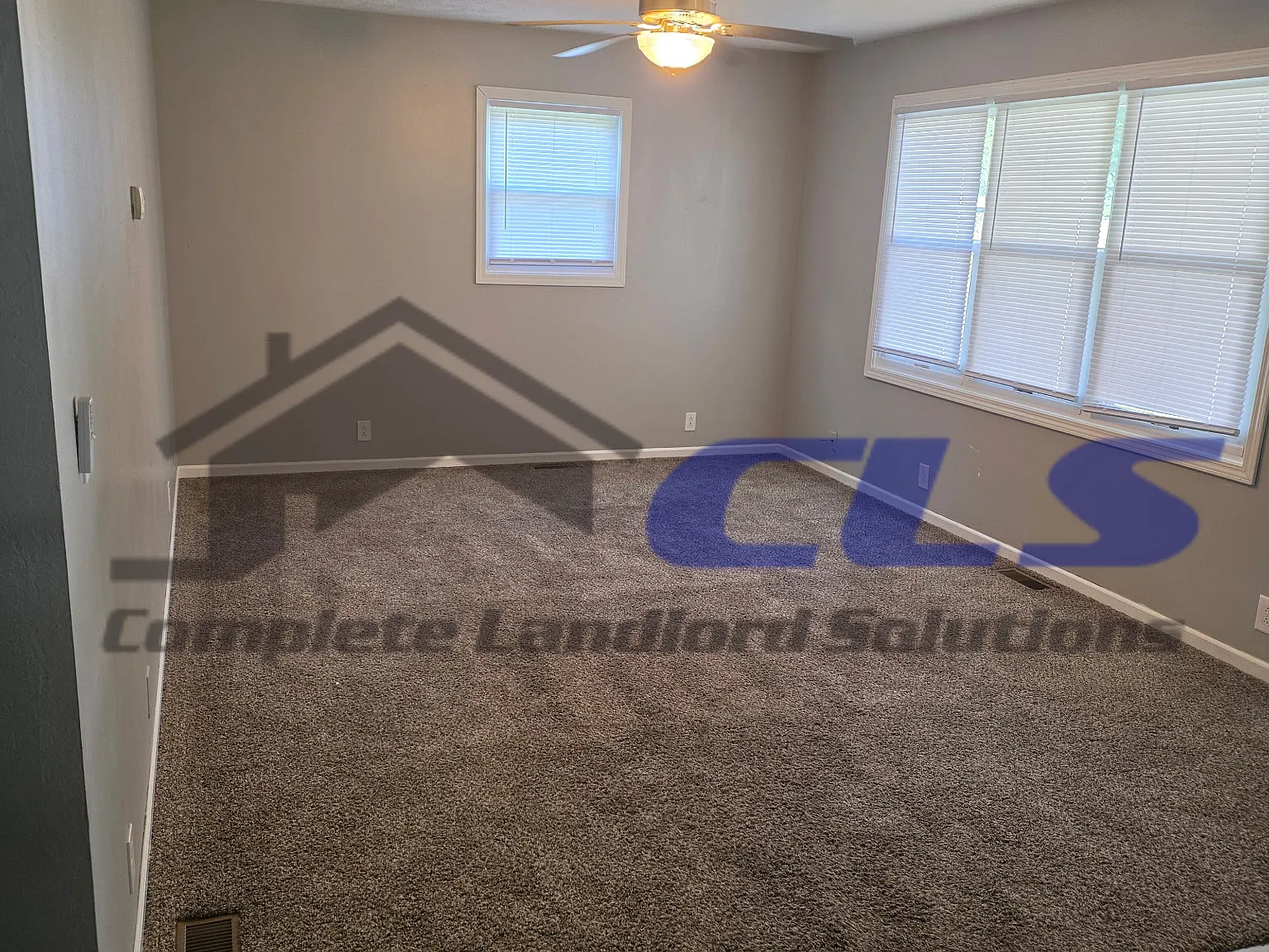 4705 N 26th 1/2 Street - 1 — Photo 3