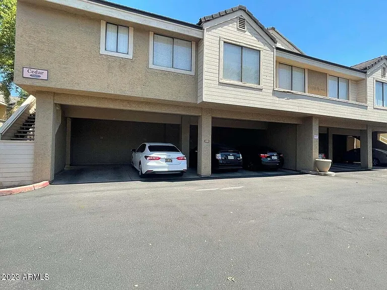2035 S Elm St #117 — Photo 18