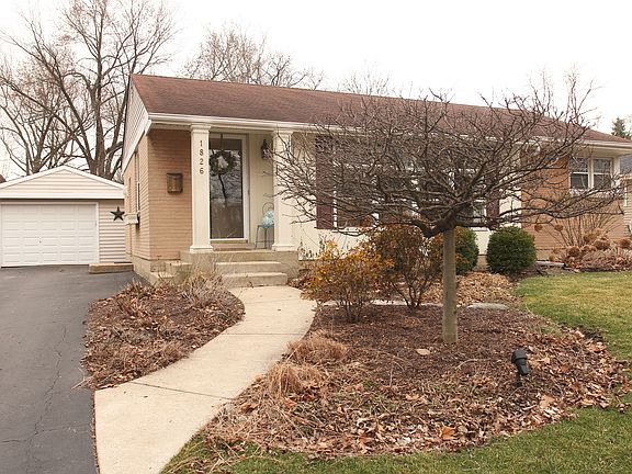 2nd image of 1826 E Willow Ave