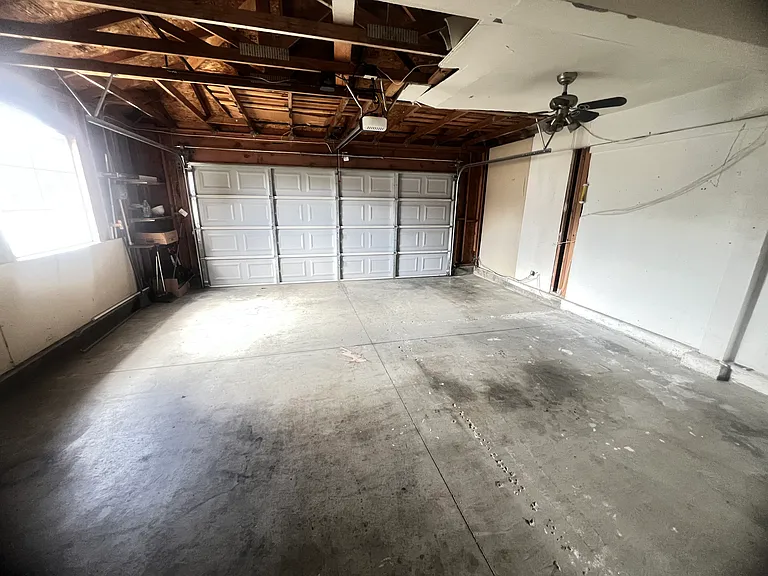 9250 Longridge Way — Photo 9