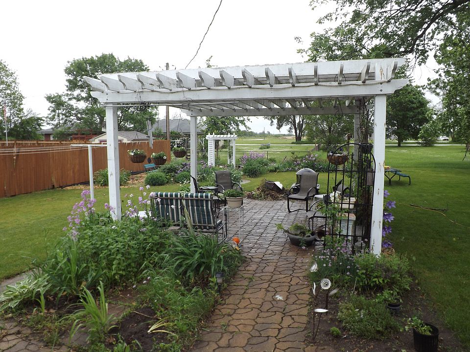 2nd image of 306 E 8th Ave