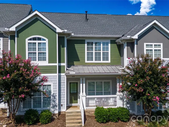 105 E Commons Dr, Morganton, NC 28655