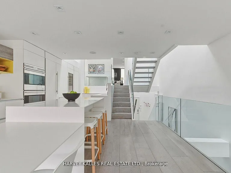 41 Berryman St — Photo 8