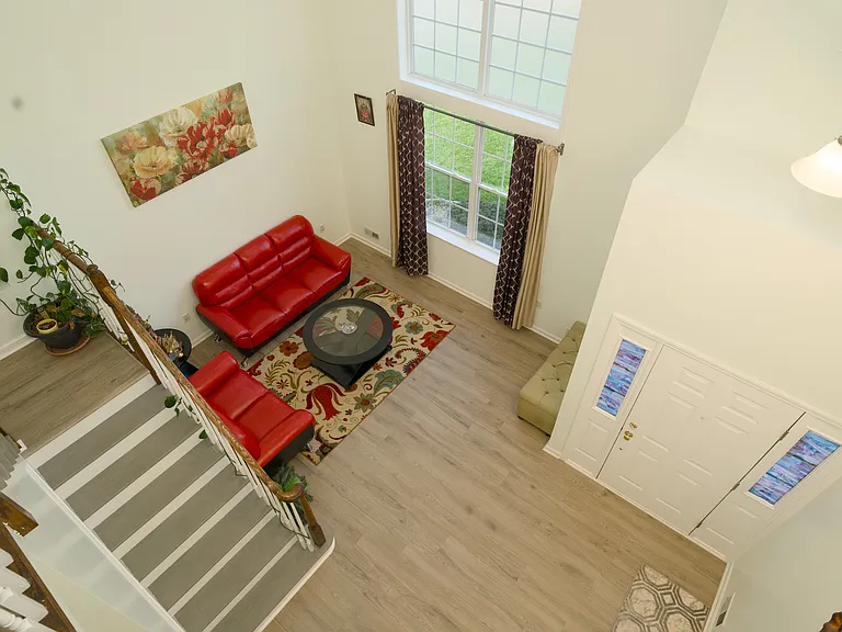 10 Dahlia Ct — Photo 5