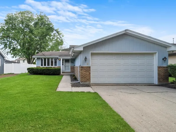 2402 Kerry Winde Dr, New Lenox, IL 60451