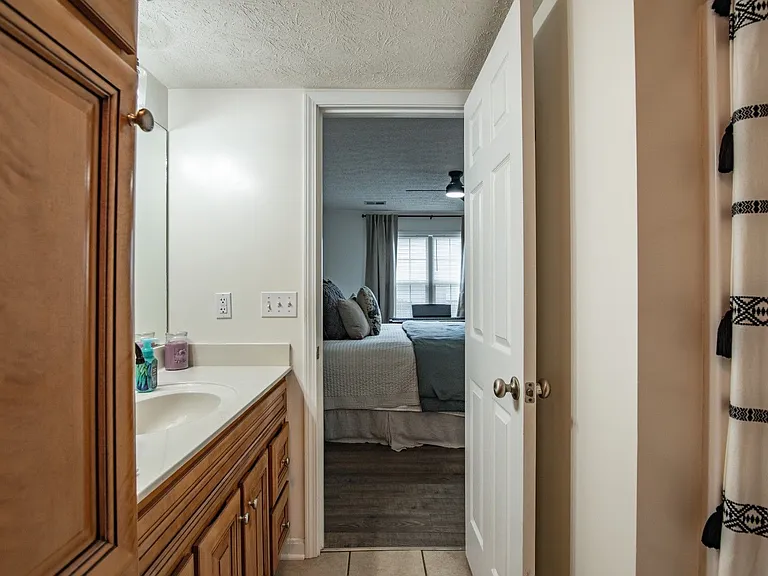 114 Twin Lakes Dr — Photo 25