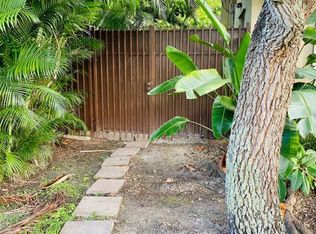 8282 SW 4th St, Miami, FL 33144