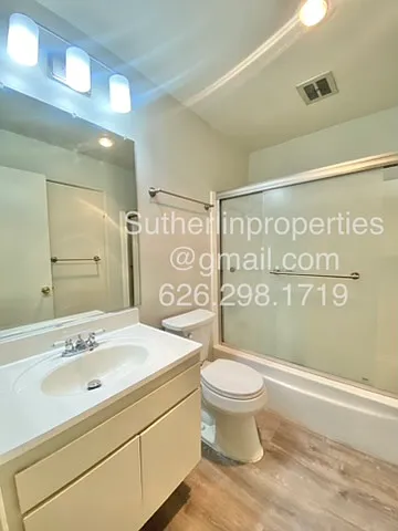 1425 E Orange Grove — Photo 17