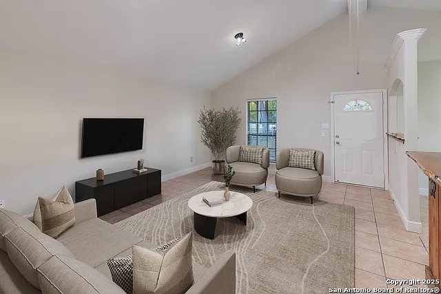 445 Scenic Hills Dr — Photo 4