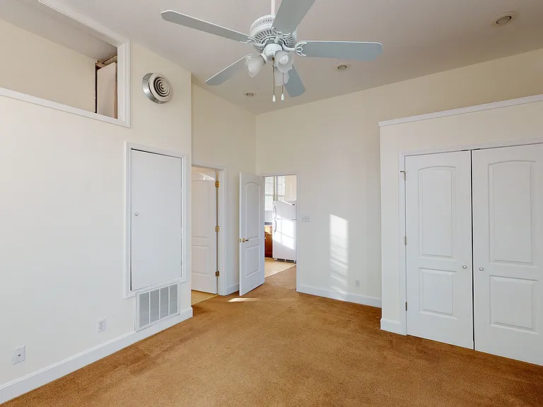 320 S 2nd St — Photo 14