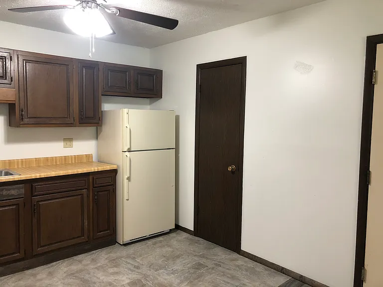 97 Palomino Dr #4 — Photo 5