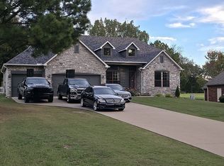 4954 Lighthouse Springs Dr, Grove, OK 74344