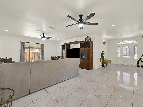 5th image of 2680 Marigold Drive