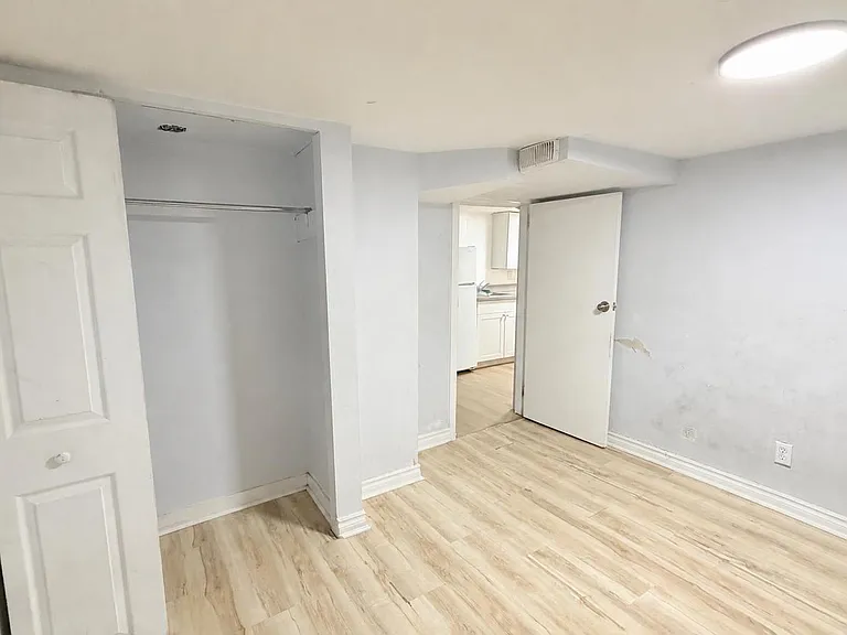 567 Campbell Ave #LOWER — Photo 8