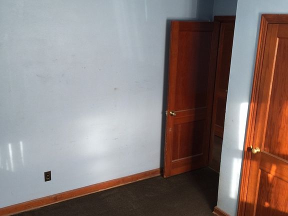 4th image of 4328 Saint Agnes Ln