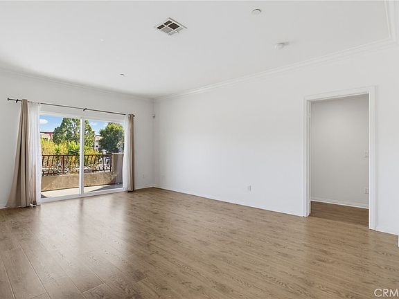 5th image of 9610 Zelzah Ave APT 203