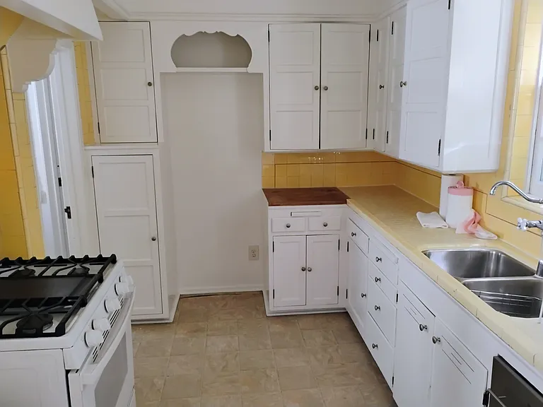 6264 W Olympic Blvd — Photo 5