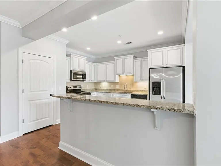 205 Reserve Ln — Photo 10
