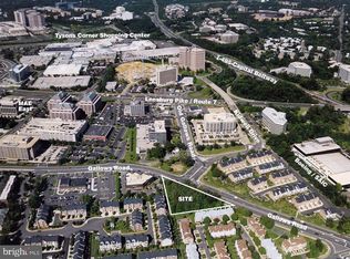 2000 Old Gallows Rd, Vienna, VA 22182