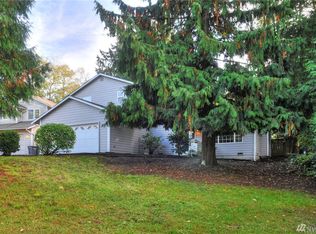 7693 NE Beachwood Ave, Poulsbo, WA 98370