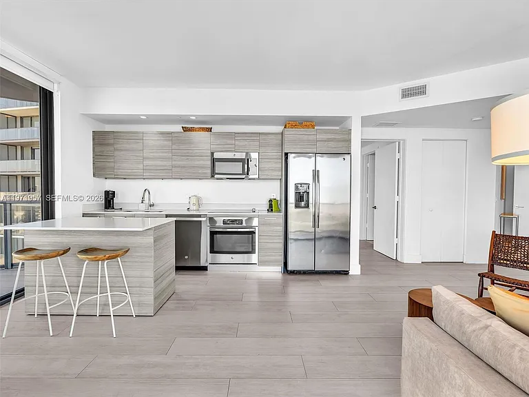 121 NE 34th St #2016 — Photo 30