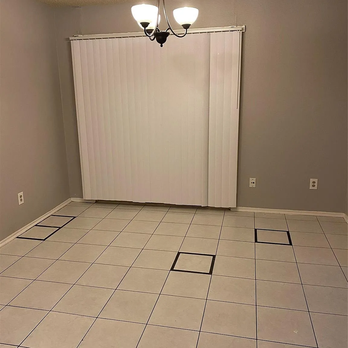 3 bed, 2.5 bath, 1300 sqft, $1,395 — Photo 4