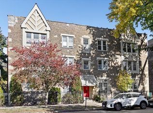 1956 W Melrose St #102, Chicago, IL 60657