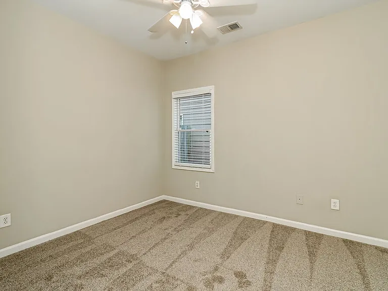 49 Celtic Ct — Photo 14