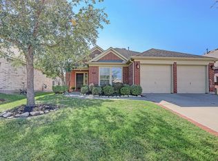 869 Sierra Brook Ln, League City, TX 77573