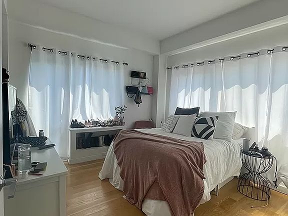 2nd image of 500 Sterling Pl APT 3B