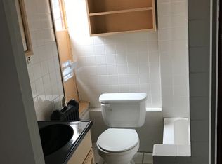 1017 Pine St APT 2R, Philadelphia, PA 19107